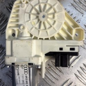 Moteur leve vitre arriere gauche AUDI A4 3 AVANT PHASE 1 BREAK Diesel - Image 1