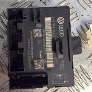 Module électronique AUDI A4 3 AVANT PHASE 1 BREAK Diesel - Image 1