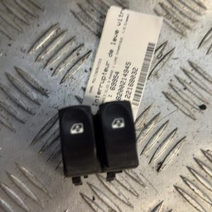 Interrupteur de leve vitre avant gauche RENAULT CLIO 3 PHASE 1 Diesel - Image 1