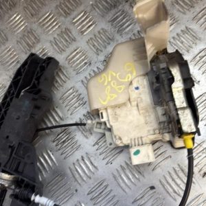 Serrure avant gauche AUDI A4 3 AVANT PHASE 1 BREAK Diesel - Image 1