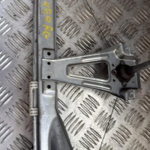 Leve vitre mecanique arriere gauche RENAULT CLIO 3 PHASE 2 BREAK Diesel - Image 1