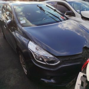 Vitre avant gauche RENAULT CLIO 4 PHASE 2 Diesel - Image 1