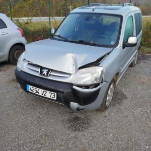 Vitre avant droit PEUGEOT PARTNER 1 PHASE 2 Diesel - Image 1