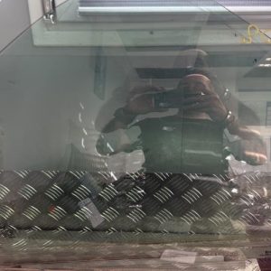 Vitre avant gauche RENAULT KANGOO 1 PHASE 1 Diesel - Image 1