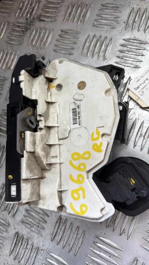 Serrure arriere gauche VOLKSWAGEN GOLF 6 Diesel - Image 1