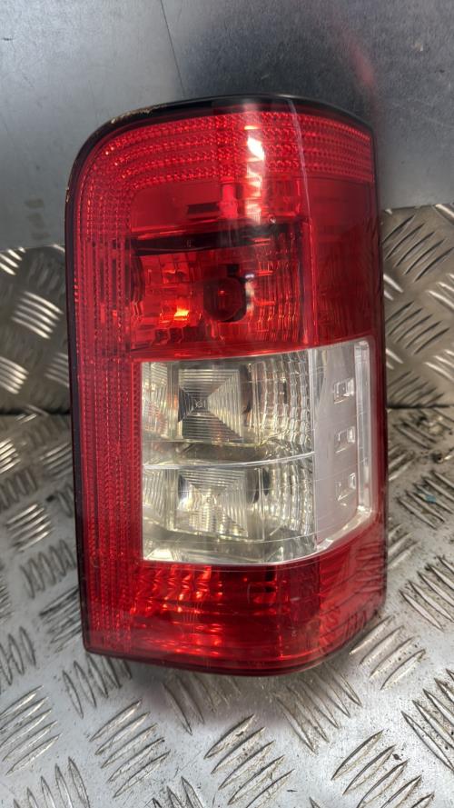 Feu arriere principal droit (feux) PEUGEOT PARTNER 1 PHASE 2 Diesel - Image 1