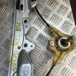 Leve vitre mecanique arriere droit RENAULT MEGANE 4 PHASE 1 Essence - Image 1