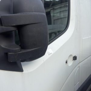 Porte avant gauche NISSAN NV400 Diesel - Image 1