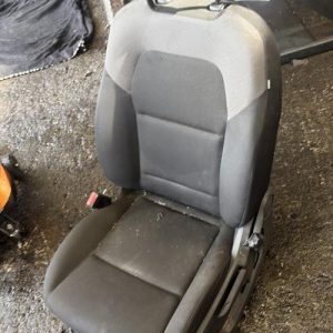 Siege avant gauche RENAULT CLIO 5 PHASE 1 Diesel/Hybride - Image 1