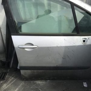 Porte avant droit RENAULT MODUS PHASE 1 Essence - Image 1