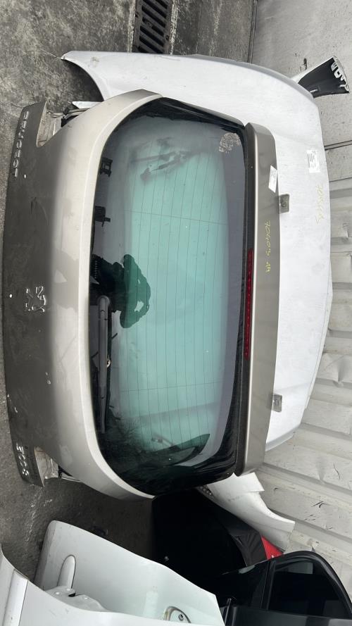 Malle/Hayon arriere PEUGEOT 3008 1 PHASE 1 Diesel - Image 3