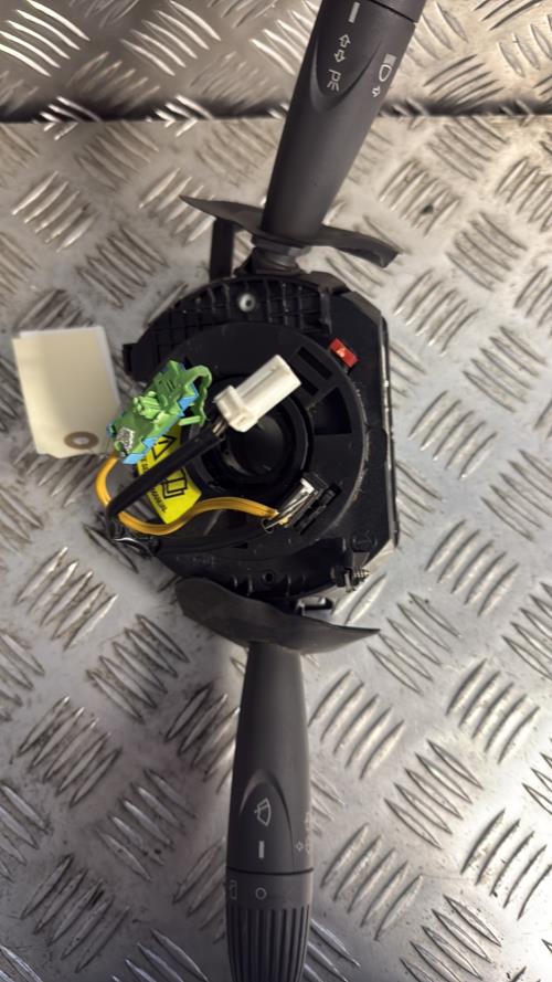 Com (Bloc Contacteur Tournant+Commodo Essuie Glace+Commodo Phare) FIAT PANDA 2 Essence - Image 2