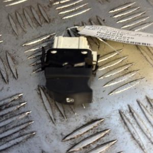 Interrupteur de leve vitre avant droit RENAULT CLIO 2 CAMPUS PHASE 2 Diesel - Image 1