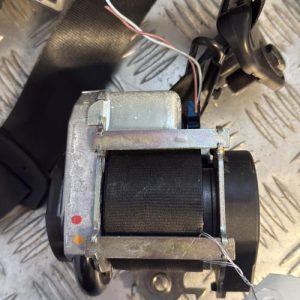 Ceinture avant droit RENAULT CLIO 4 PHASE 1 Essence - Image 1