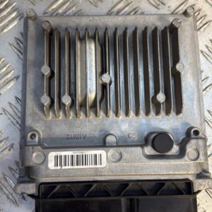 Calculateur moteur MERCEDES CLASSE GLA 156 PHASE 1 Diesel - Image 1