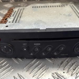 Autoradio d'origine RENAULT MEGANE 2 PHASE 1 Diesel - Image 1