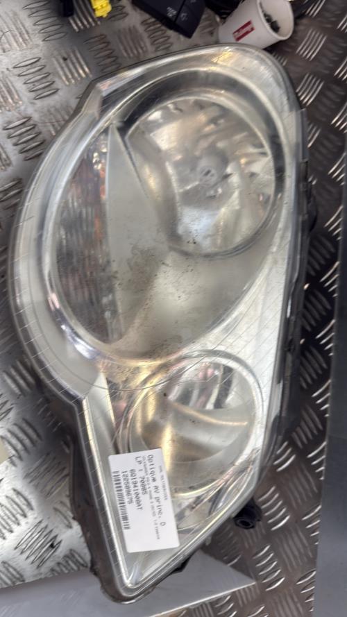 Optique avant principal droit (feux)(phare) VOLKSWAGEN POLO 4 PHASE 2 Essence - Image 1