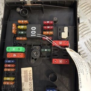 Porte fusible VOLKSWAGEN GOLF 6 Diesel - Image 1