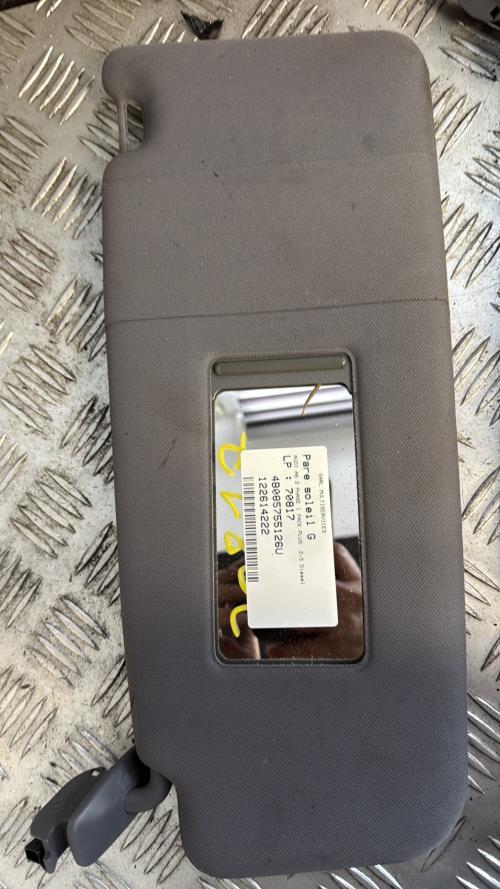 Pare soleil gauche AUDI A6 2 PHASE 1 Diesel - Image 2