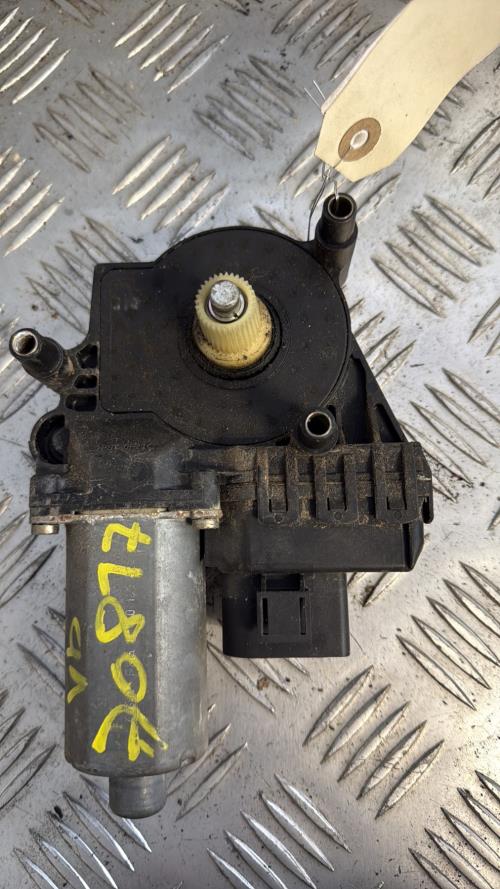 Moteur leve vitre avant droit AUDI A6 2 PHASE 1 Diesel - Image 3
