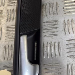 Poignee interieur avant droit AUDI A6 2 PHASE 1 Diesel - Image 1