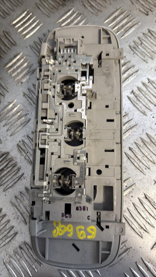 Eclairage de plafonnier VOLKSWAGEN GOLF 6 Diesel - Image 3