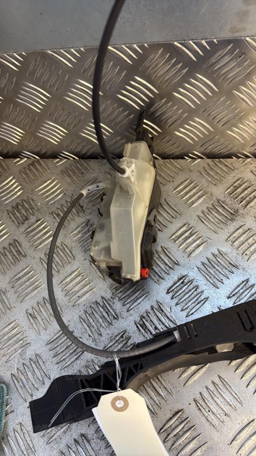 Serrure arriere gauche PEUGEOT 5008 2 PHASE 1 Diesel - Image 1