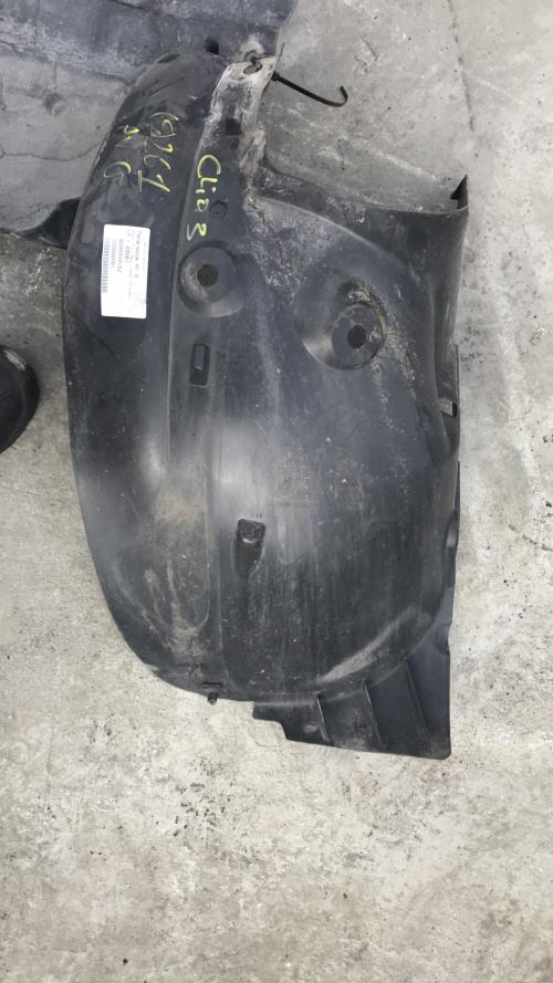 Pare boue avant gauche RENAULT CLIO 3 PHASE 2 BREAK Diesel - Image 2