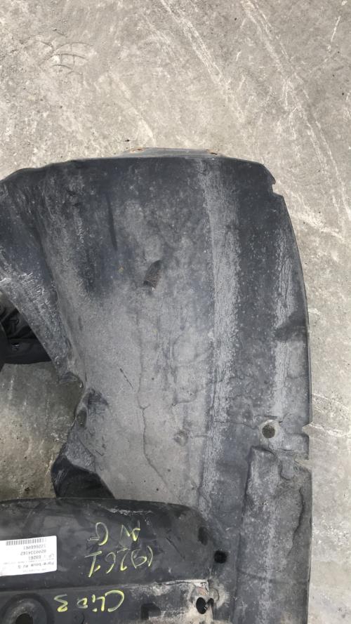 Pare boue avant gauche RENAULT CLIO 3 PHASE 2 BREAK Diesel - Image 3