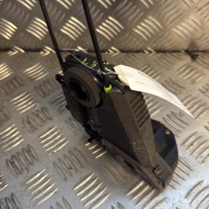 Serrure arriere droit TOYOTA YARIS 2 PHASE 1 Essence - Image 1