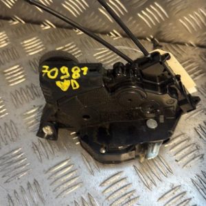 Serrure avant droit TOYOTA YARIS 2 PHASE 1 Essence - Image 1