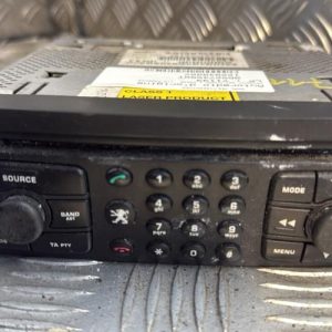 Autoradio d'origine PEUGEOT 307 PHASE 1 BREAK Essence - Image 1