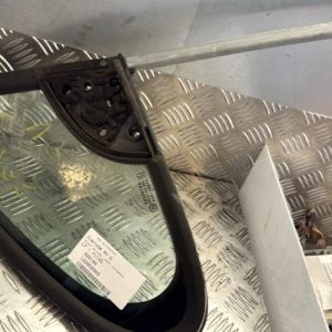 Custode avant gauche (porte) PEUGEOT 307 PHASE 1 BREAK Essence - Image 1