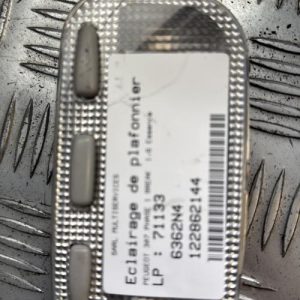 Eclairage de plafonnier PEUGEOT 307 PHASE 1 BREAK Essence - Image 1