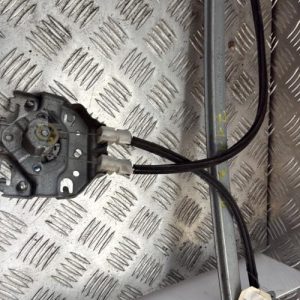 Leve vitre mecanique arriere droit PEUGEOT 307 PHASE 1 BREAK Essence - Image 1