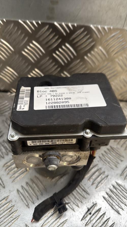 Bloc ABS (freins anti-blocage) PEUGEOT 508 1 SW PHASE 2 BREAK Diesel - Image 2