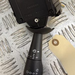 Commodo phare RENAULT CLIO 4 PHASE 2 Diesel - Image 1