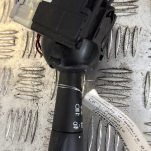 Commodo d'essuie glaces RENAULT CLIO 4 PHASE 2 Diesel - Image 1