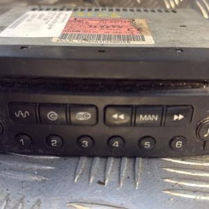 Autoradio d'origine PEUGEOT 206 PHASE 2 Diesel - Image 1