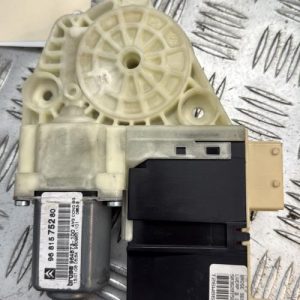 Moteur leve vitre avant gauche CITROEN C4 1 PHASE 1 Essence - Image 1