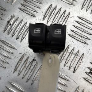 Interrupteur de leve vitre avant gauche RENAULT CLIO 4 PHASE 2 Diesel - Image 1