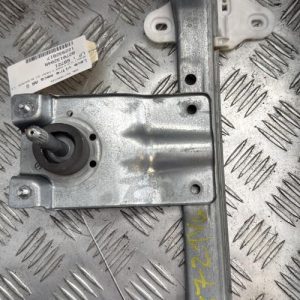 Leve vitre mecanique arriere gauche RENAULT CLIO 4 PHASE 2 Diesel - Image 1