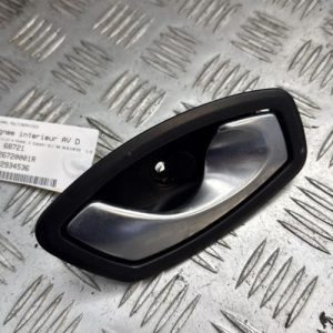 Poignee interieur avant droit RENAULT CLIO 4 PHASE 2 Diesel - Image 1