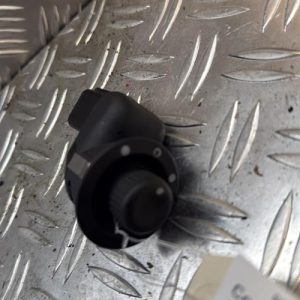 Commande retroviseurs RENAULT CLIO 3 PHASE 2 BREAK Diesel - Image 1