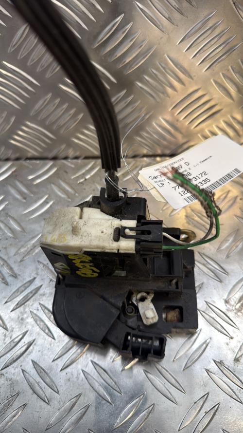 Serrure avant droit RENAULT CLIO 2 PHASE 2 Essence - Image 1