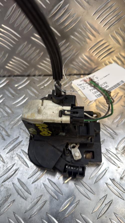 Serrure avant droit RENAULT CLIO 2 PHASE 2 Essence - Image 2