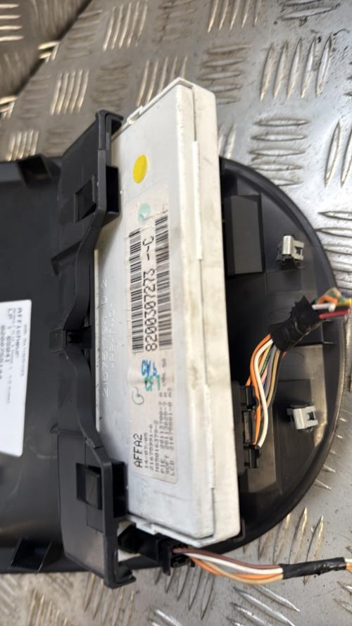 Afficheur RENAULT CLIO 3 PHASE 1 Diesel - Image 3