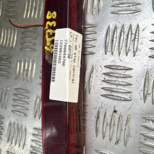 Feu arriere stop central RENAULT CLIO 2 PHASE 2 Essence - Image 1