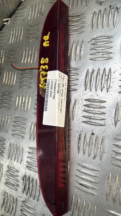 Feu arriere stop central RENAULT CLIO 2 PHASE 2 Essence - Image 3