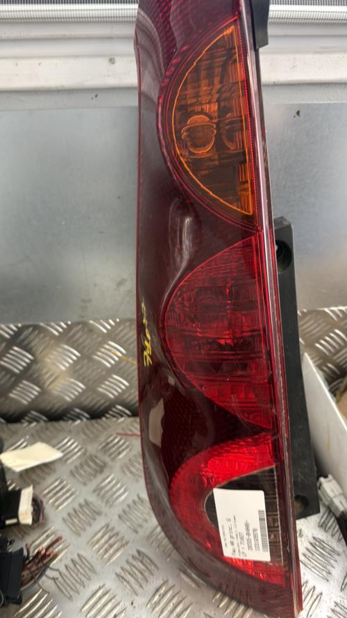 Feu arriere principal gauche (feux) NISSAN NOTE 1 PHASE 2 Diesel - Image 3